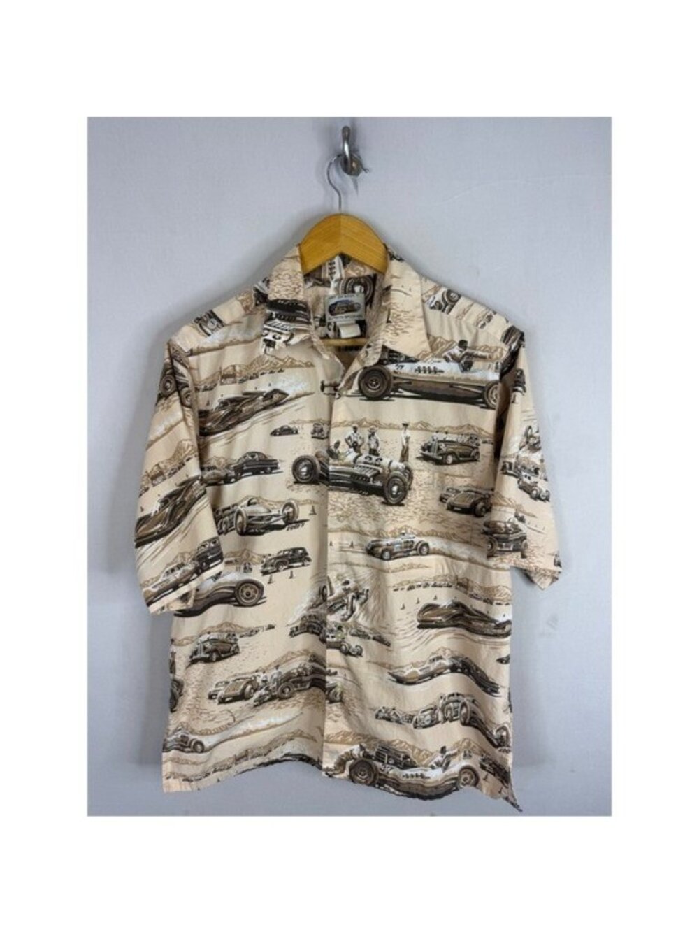 Reyn Spooner Art of Eddy Y Vintage Race Car Shirt Tan Cotton Mens Medium